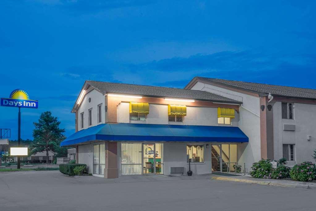 Econo Lodge Cherry Point هافلوك المظهر الخارجي الصورة