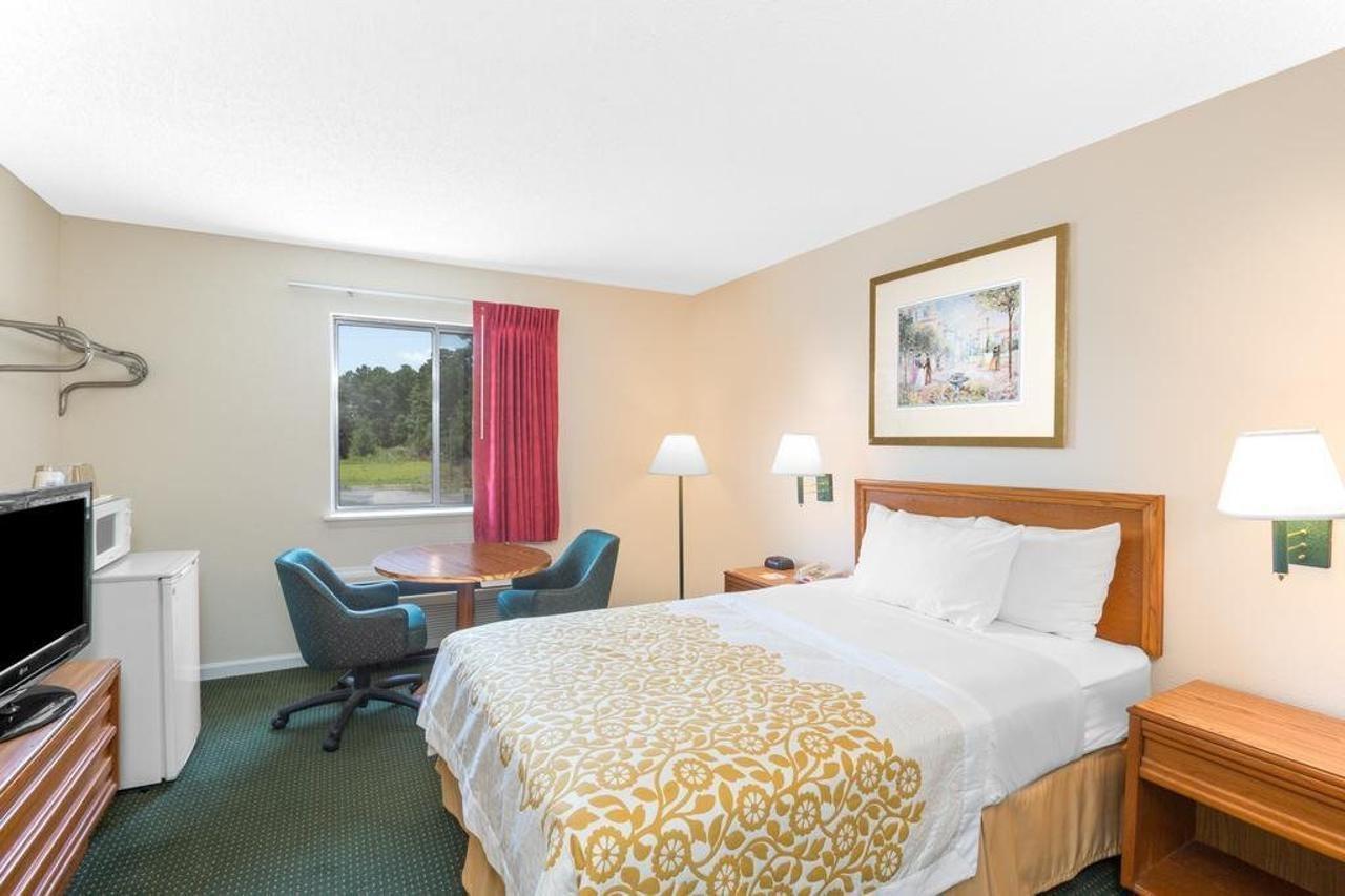 Econo Lodge Cherry Point هافلوك المظهر الخارجي الصورة