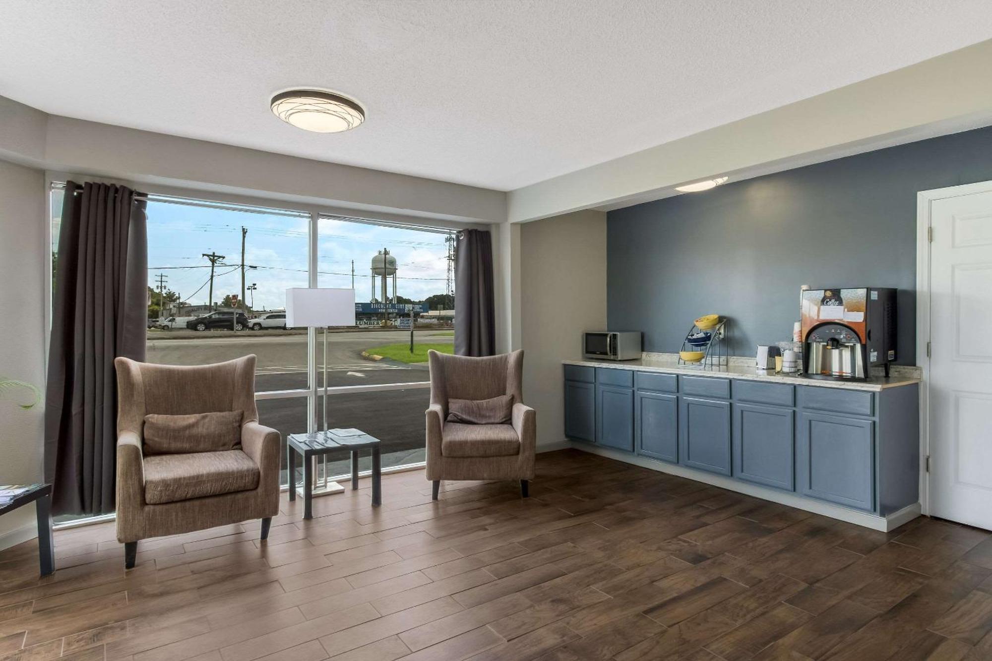 Econo Lodge Cherry Point هافلوك المظهر الخارجي الصورة