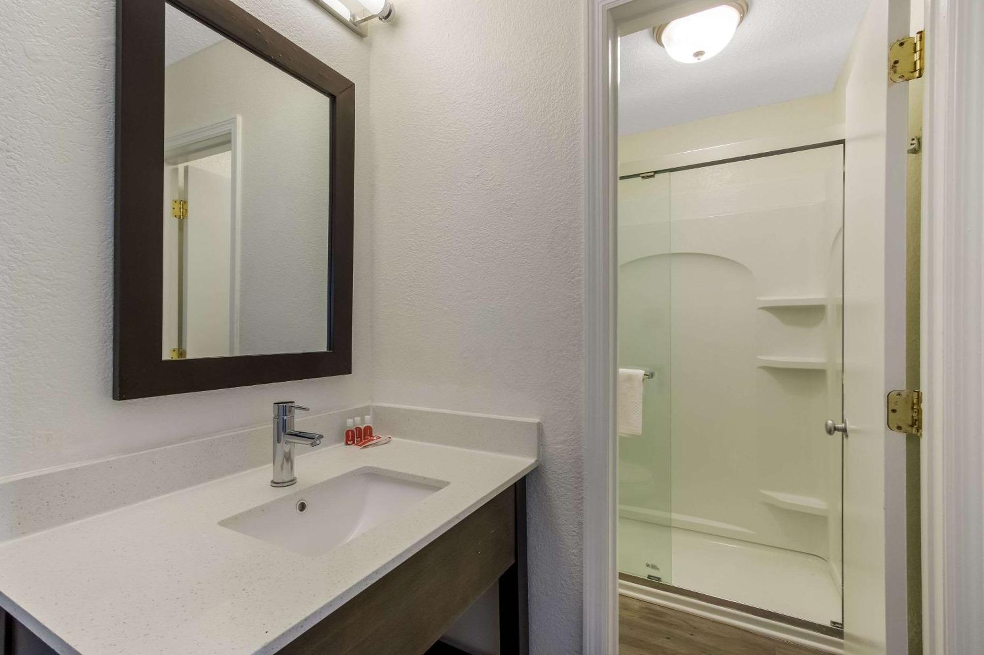 Econo Lodge Cherry Point هافلوك المظهر الخارجي الصورة