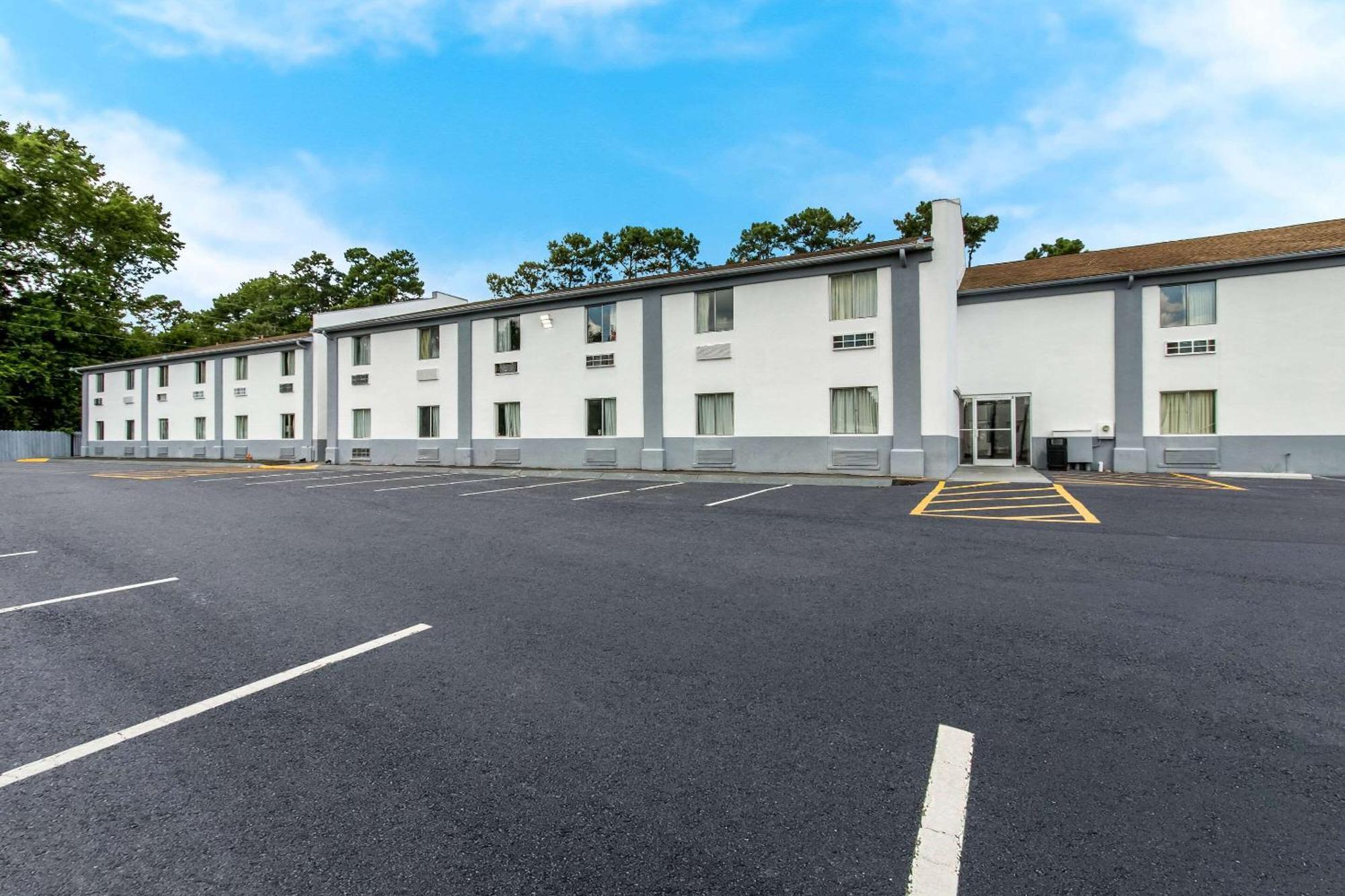 Econo Lodge Cherry Point هافلوك المظهر الخارجي الصورة
