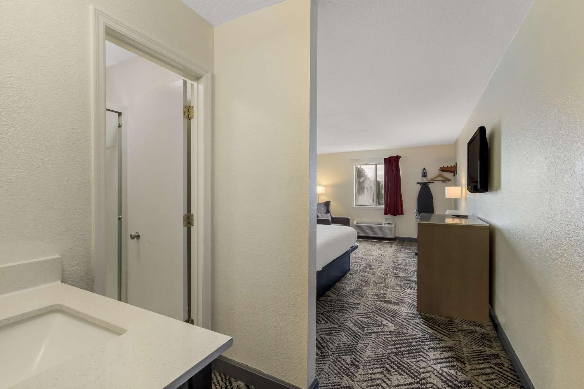 Econo Lodge Cherry Point هافلوك المظهر الخارجي الصورة