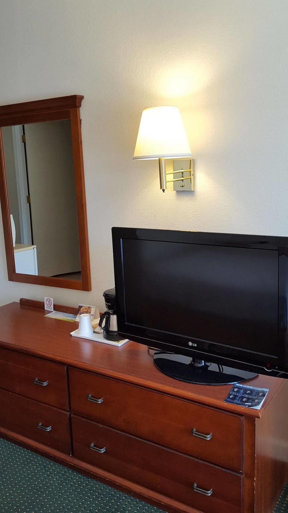 Econo Lodge Cherry Point هافلوك المظهر الخارجي الصورة